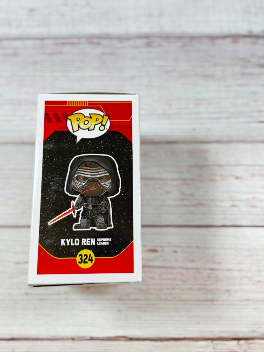 Funko Pop Star Wars  Kylo Ren Supreme Leader - Smuggler's Bounty #324 (Exclusive - Picture 4 of 6